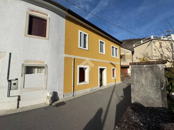 casa indipendente in vendita a Vittorio Veneto