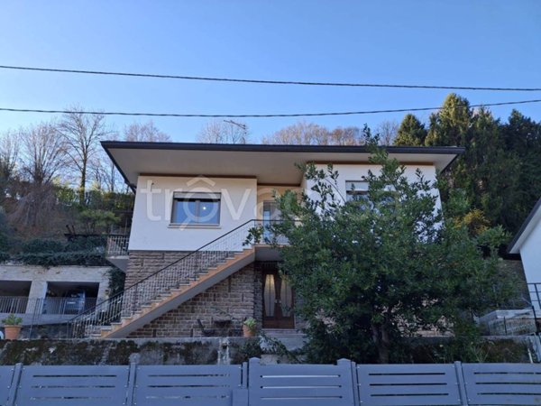 casa indipendente in vendita a Vittorio Veneto