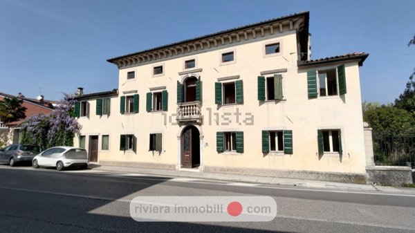 casa indipendente in vendita a Vittorio Veneto