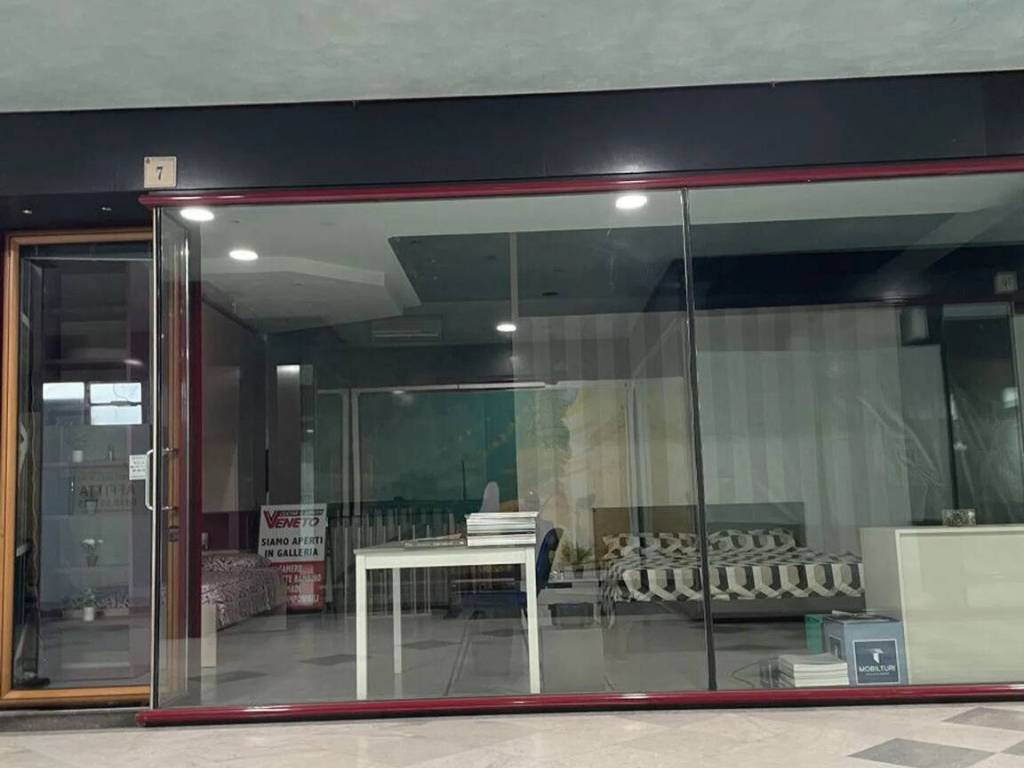 negozio in vendita a Vittorio Veneto