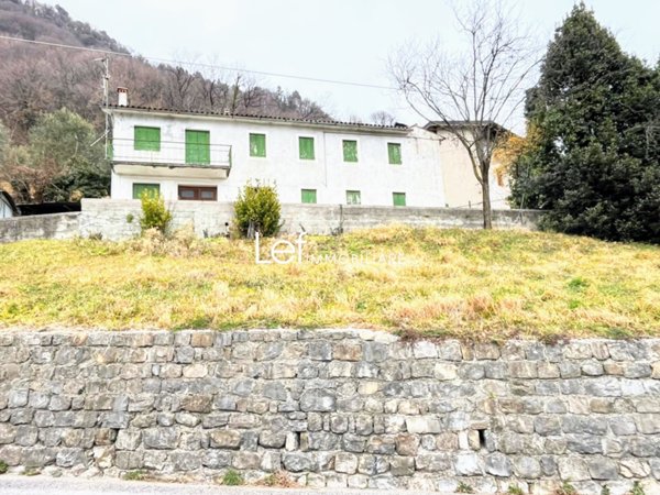 casa indipendente in vendita a Vittorio Veneto