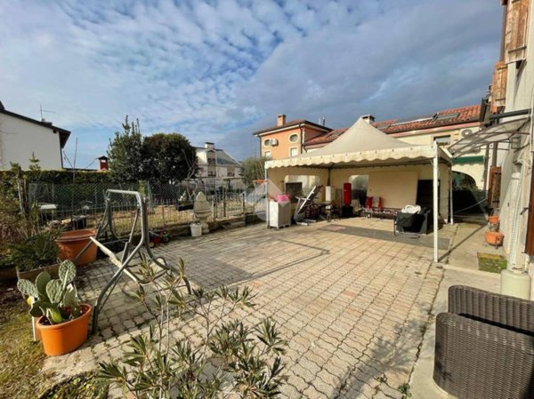 casa indipendente in vendita a Vittorio Veneto