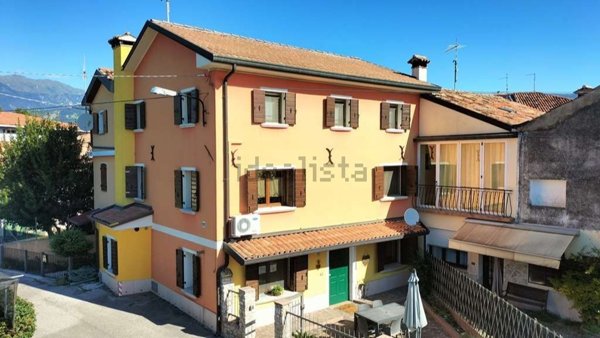 casa indipendente in vendita a Vittorio Veneto