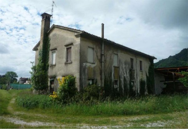 casa indipendente in vendita a Vittorio Veneto
