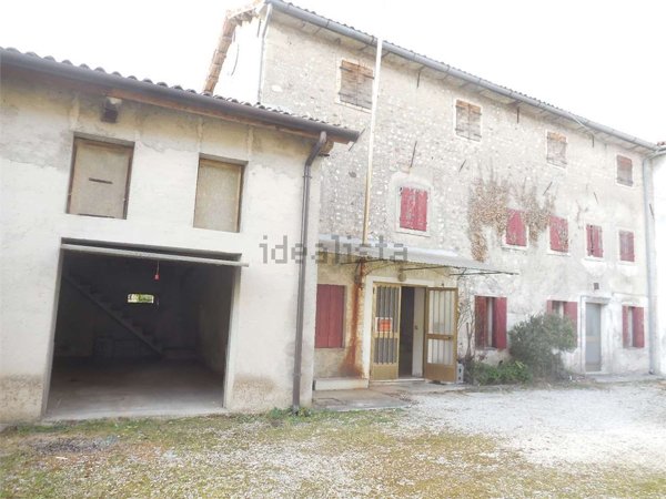 casa indipendente in vendita a Vittorio Veneto