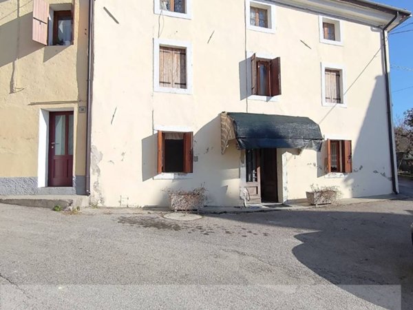 casa indipendente in vendita a Vittorio Veneto
