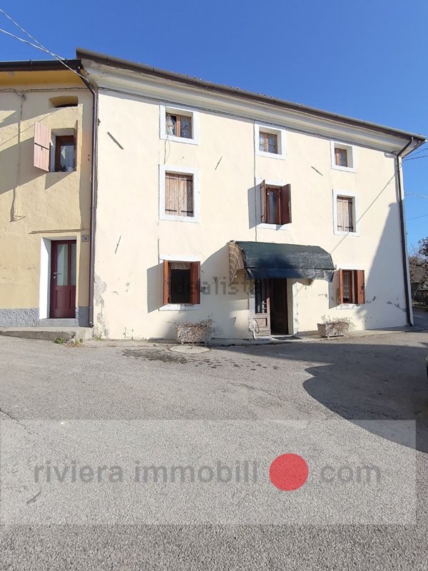 quadrivano in vendita a Vittorio Veneto