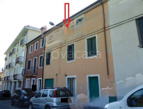 casa indipendente in vendita a Vittorio Veneto