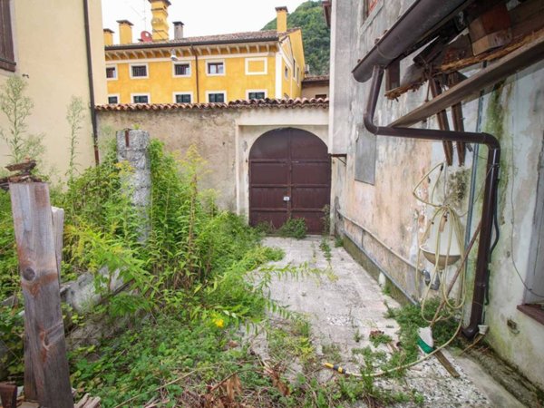 casa indipendente in vendita a Vittorio Veneto