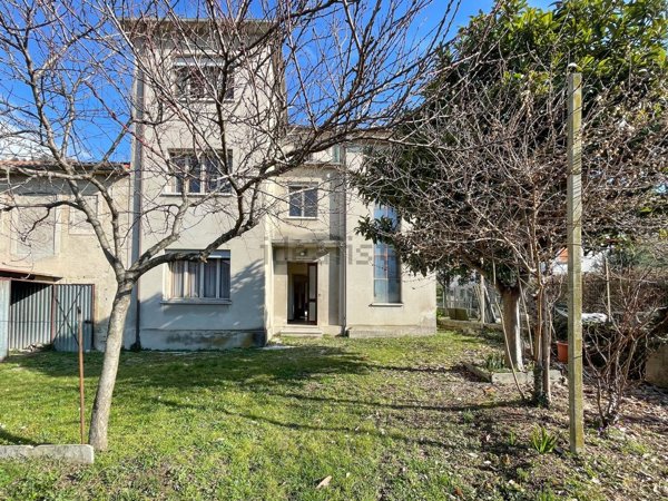 casa indipendente in vendita a Vittorio Veneto