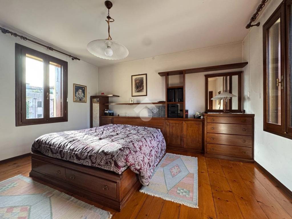 casa indipendente in vendita a Vittorio Veneto