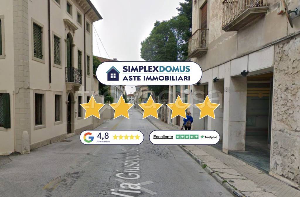 casa indipendente in vendita a Vittorio Veneto