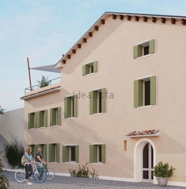 esavano in vendita a Vittorio Veneto