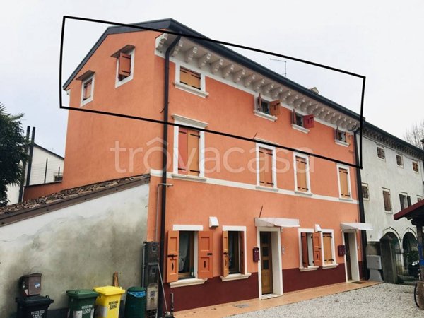 casa indipendente in vendita a Vittorio Veneto