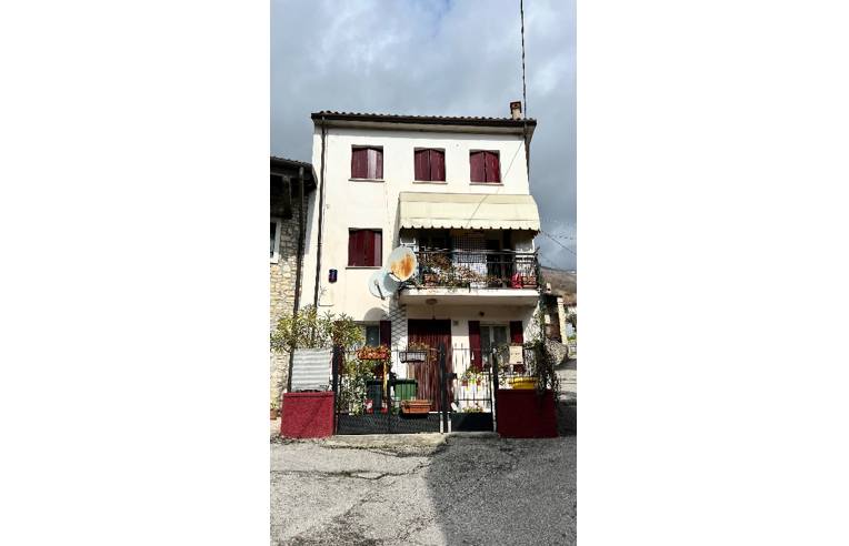 casa indipendente in vendita a Vittorio Veneto