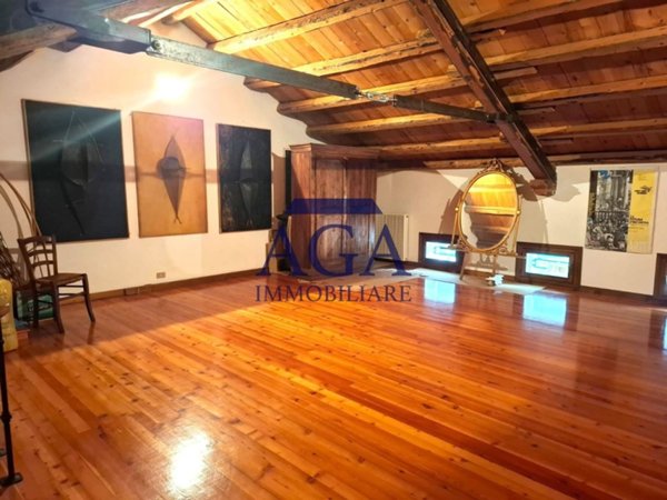 casa indipendente in vendita a Vittorio Veneto