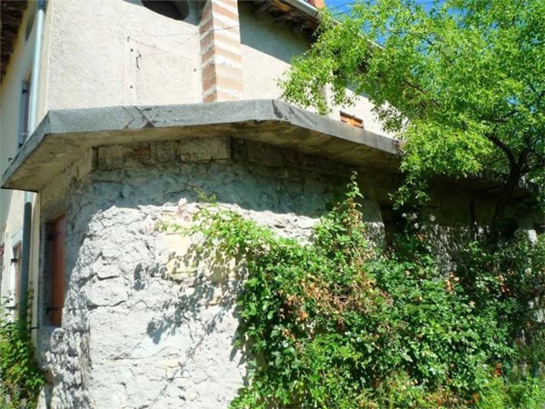 casa indipendente in vendita a Vittorio Veneto