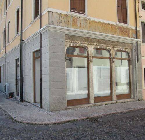 negozio in vendita a Vittorio Veneto