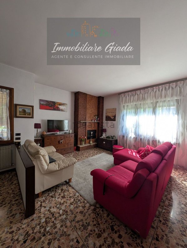 casa indipendente in vendita a Vittorio Veneto