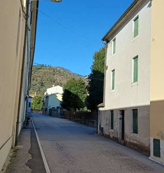 casa indipendente in vendita a Vittorio Veneto