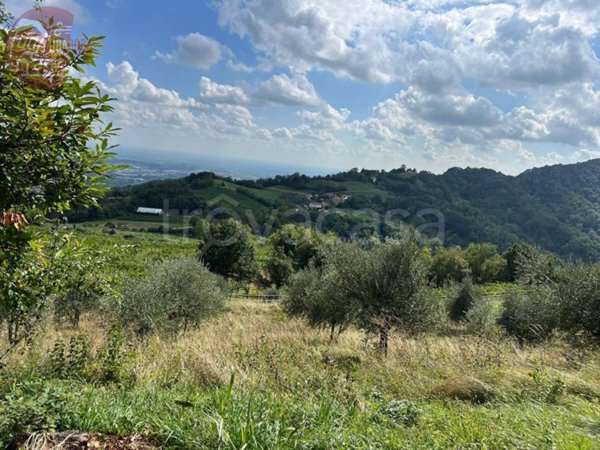 casa indipendente in vendita a Vittorio Veneto