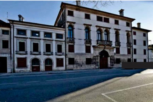 casa indipendente in vendita a Vittorio Veneto