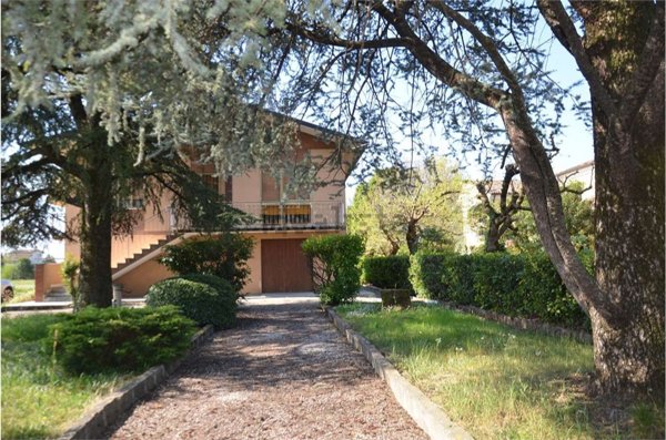 casa indipendente in vendita a Vittorio Veneto
