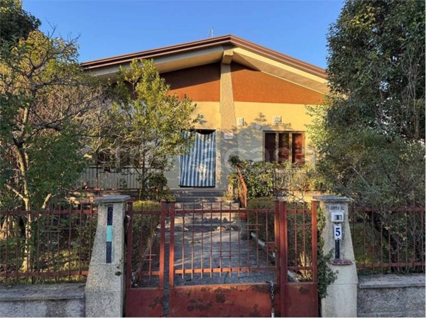 casa indipendente in vendita a Vittorio Veneto