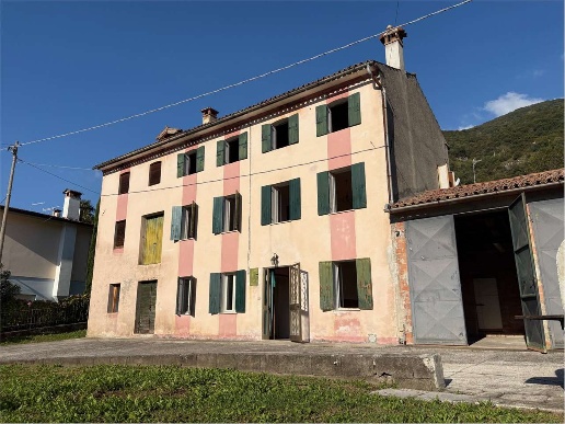 casa indipendente in vendita a Vittorio Veneto
