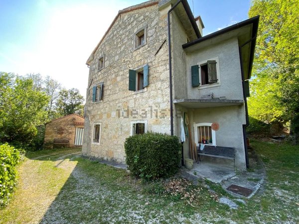 quadrivano in vendita a Vittorio Veneto