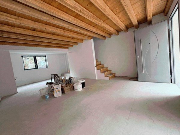 casa indipendente in vendita a Vittorio Veneto