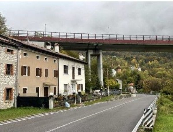 casa indipendente in vendita a Vittorio Veneto