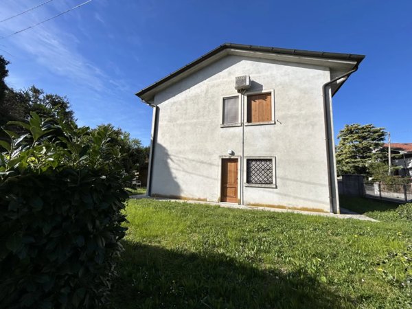 casa indipendente in vendita a Vittorio Veneto