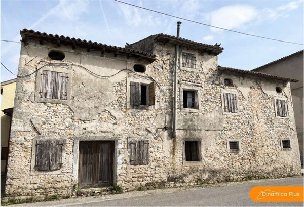 casa indipendente in vendita a Vittorio Veneto