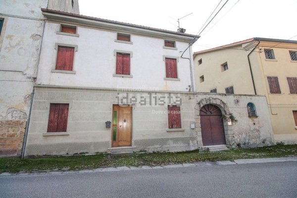 casa indipendente in vendita a Vittorio Veneto