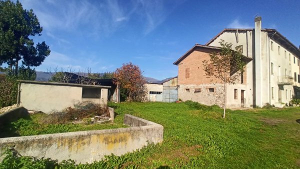 casa indipendente in vendita a Vittorio Veneto