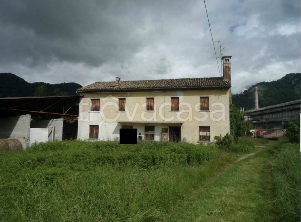 casa indipendente in vendita a Vittorio Veneto
