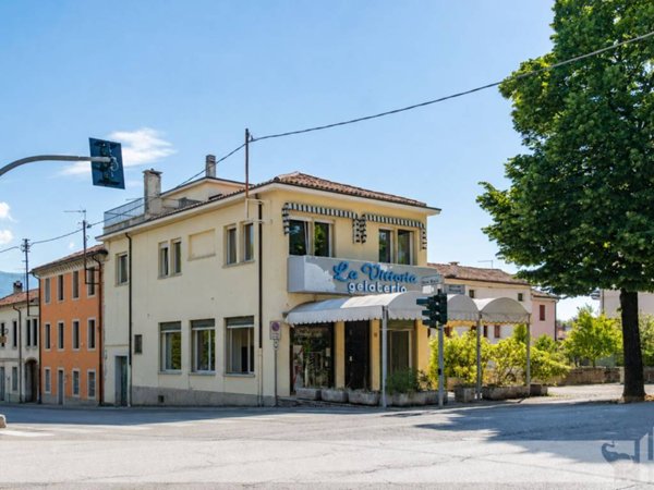 negozio in vendita a Vittorio Veneto
