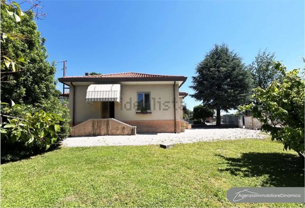 casa indipendente in vendita a Vittorio Veneto