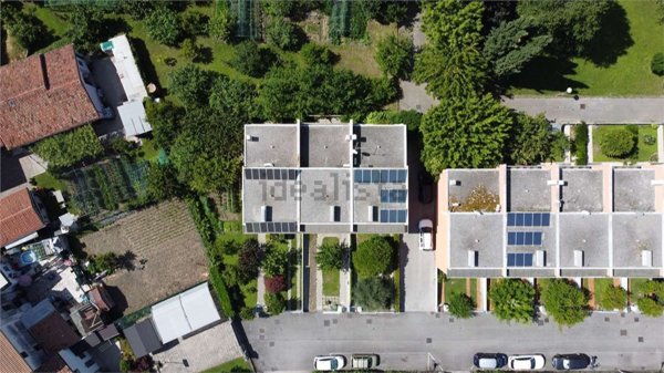casa indipendente in vendita a Vittorio Veneto