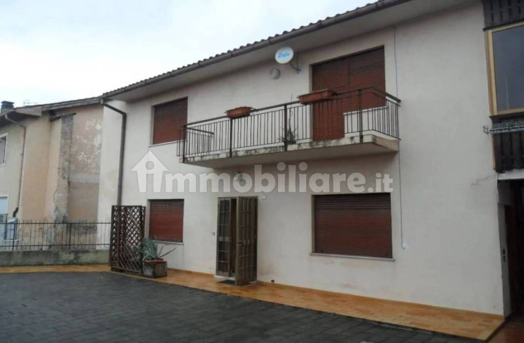casa indipendente in vendita a Vittorio Veneto