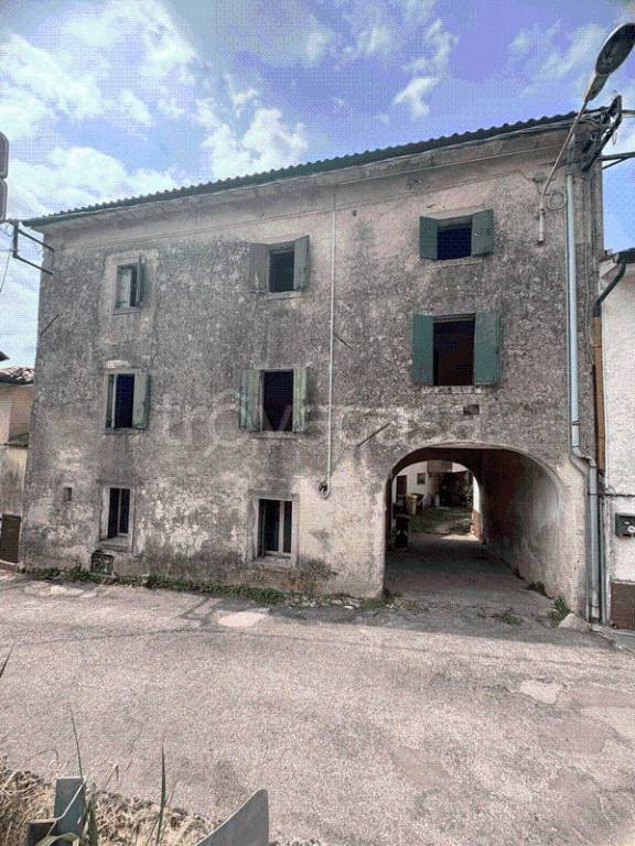 casa indipendente in vendita a Vittorio Veneto