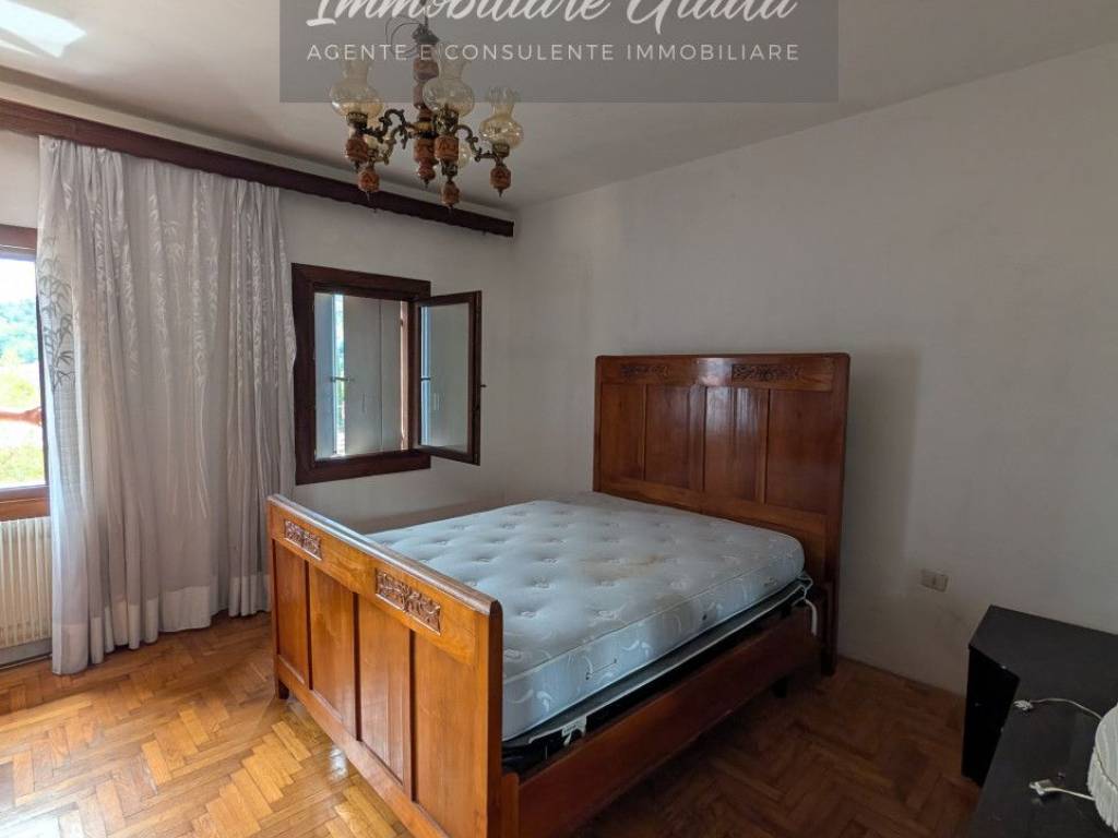 casa indipendente in vendita a Vittorio Veneto