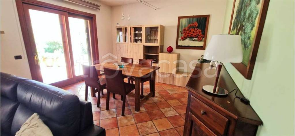 casa indipendente in vendita a Vittorio Veneto