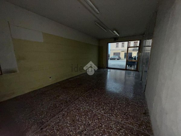 locale di sgombero in vendita a Vittorio Veneto