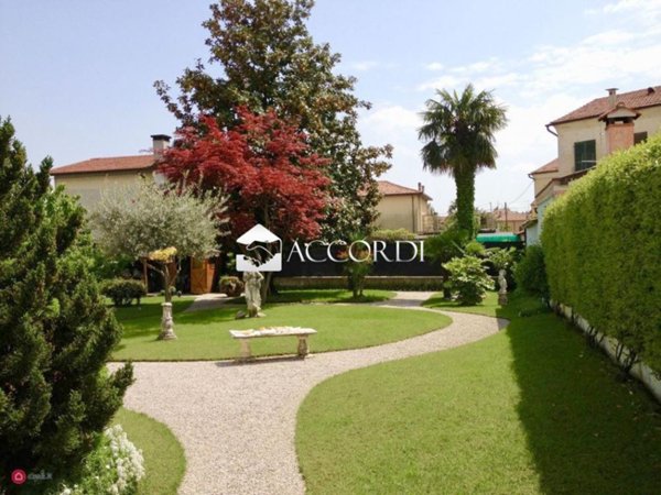 casa indipendente in vendita a Vittorio Veneto