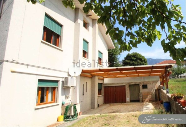 casa indipendente in vendita a Vittorio Veneto