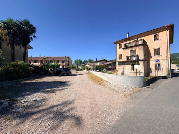 casa indipendente in vendita a Vittorio Veneto