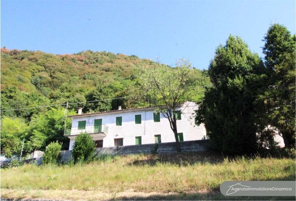 casale in vendita a Vittorio Veneto