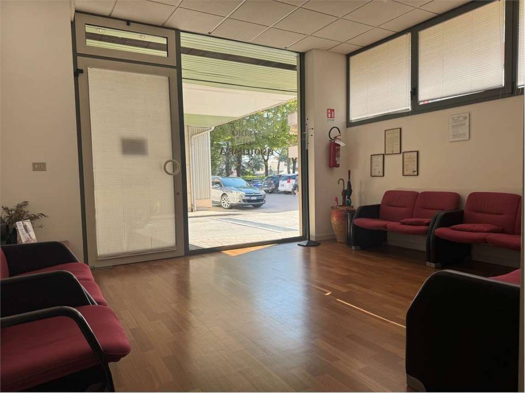 ufficio in vendita a Vittorio Veneto